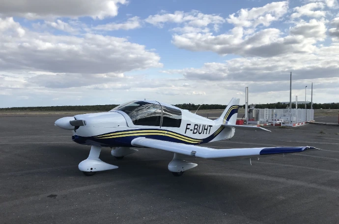 ROBIN DR400 F-BUHT ROBIN DR400 F-BUHT
